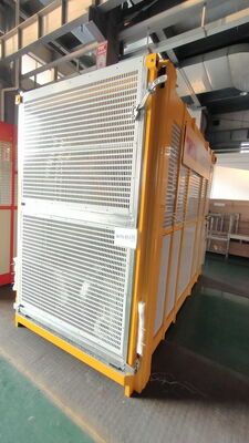 İyi fiyat Çifte kafesler orta hızlı Rack ve Pinion bina kaldırıcı / 2000kgs Inverter ve sıcak galvanizli direği ile yük çevrimiçi