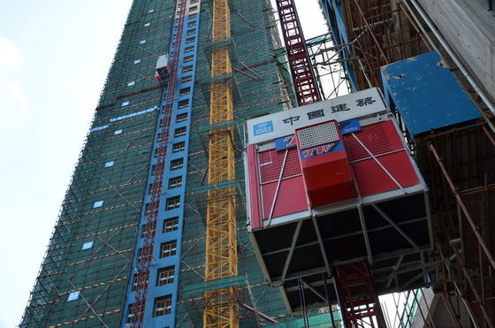 30m/Min Fixed Speed Construction Passenger Hoist Lift SC200