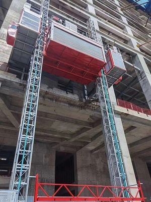 SCE400G Passenger Material Hoist , with double mast section and electrical rolling door For Construction