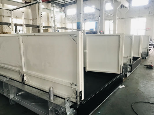 4.2m Width Material Loading Platform With Hot Galvanized Beam Bolts Chains For Construction Sites