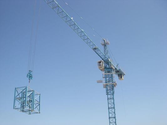 İyi fiyat Sabit tip 10 tonluk inşaat alanı vinci, 45m/min Luffing Tower Crane çevrimiçi