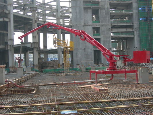İyi fiyat R şekilli Beton Pompası 17M Mobil Yerleştirme Boom CE Sertifikası çevrimiçi
